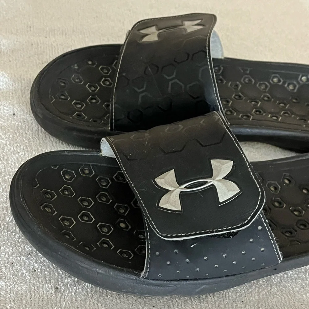 Under Armor Sandals Sz 10